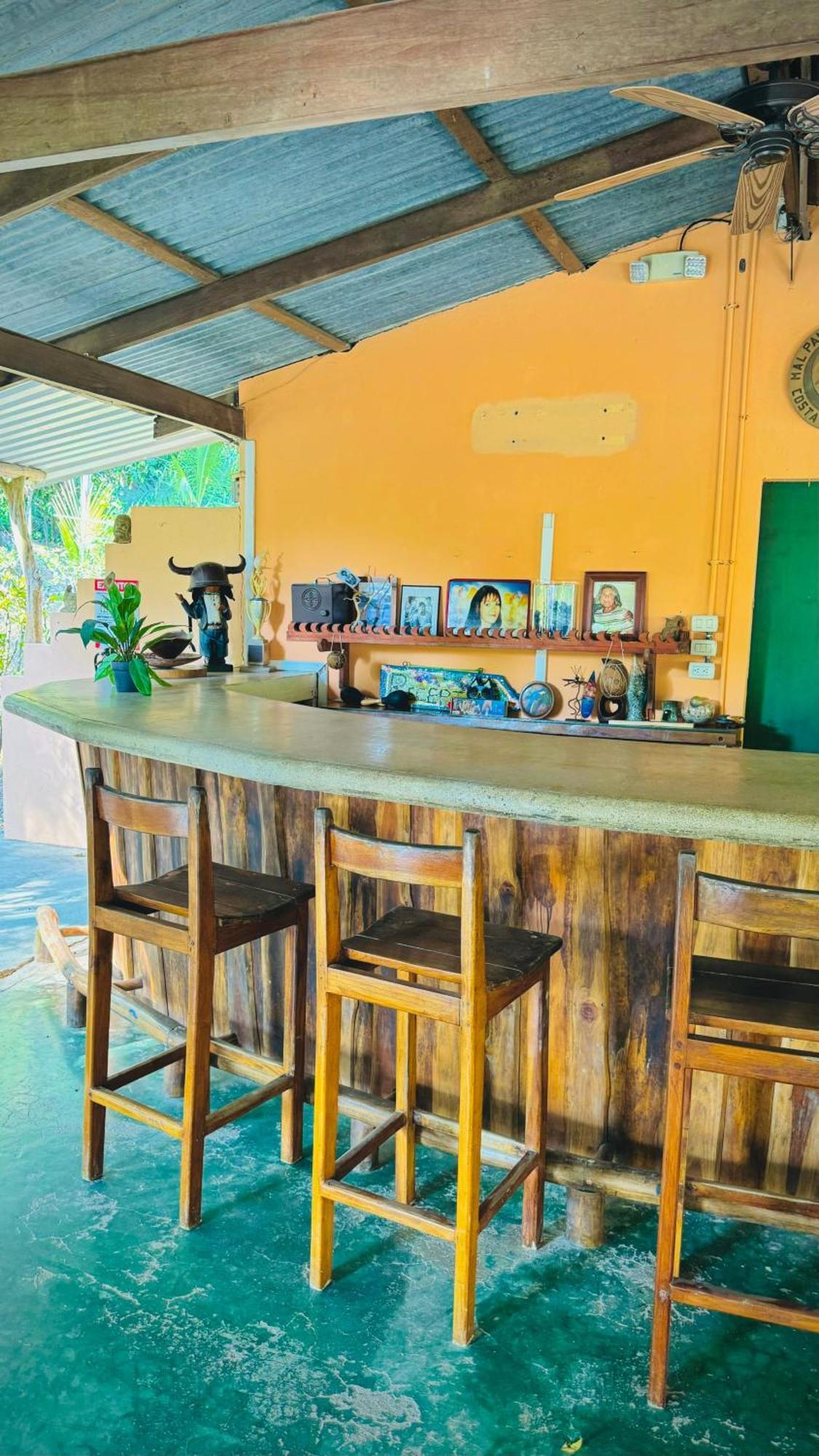 Mal Pais Surf Camp Hotel Playa Santa Teresa  Ngoại thất bức ảnh