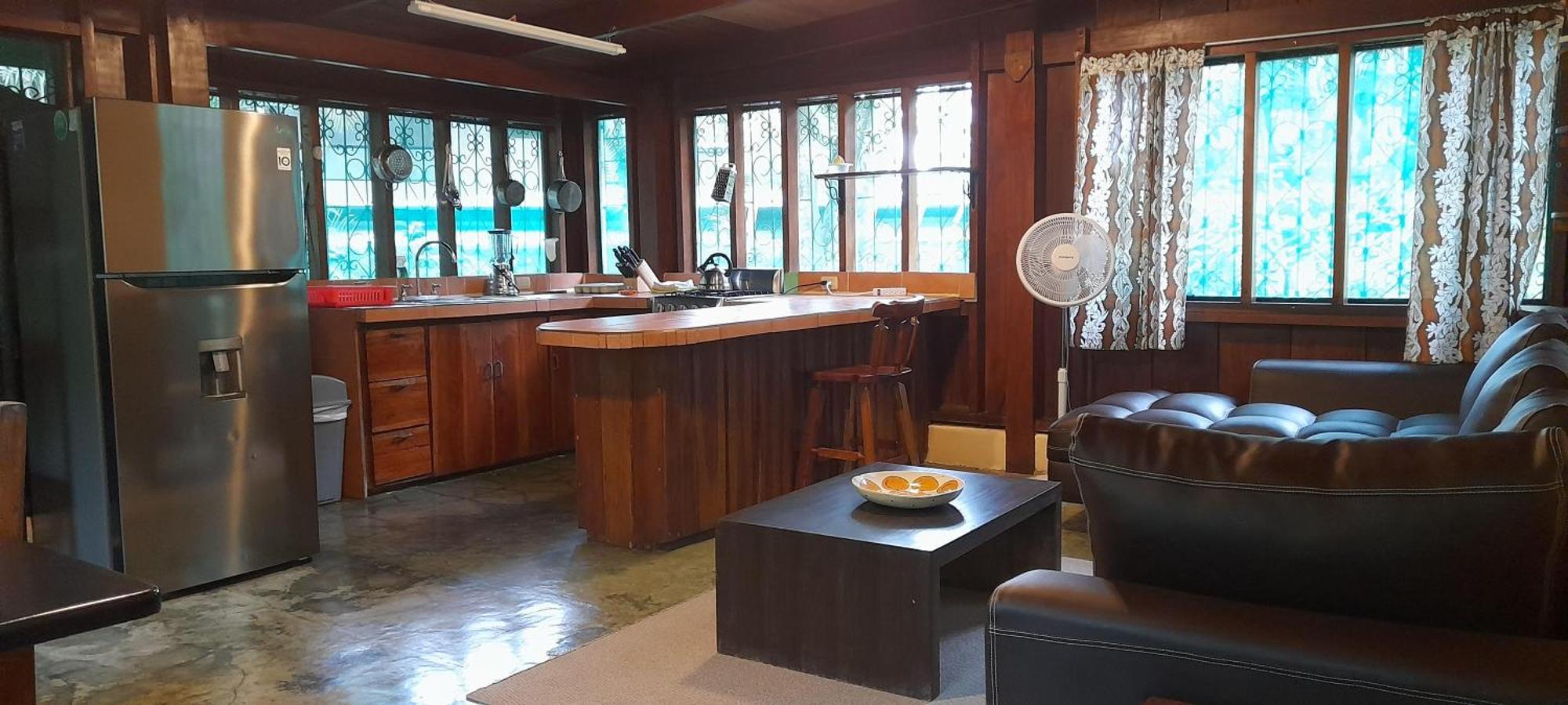 Mal Pais Surf Camp Hotel Playa Santa Teresa  Ngoại thất bức ảnh
